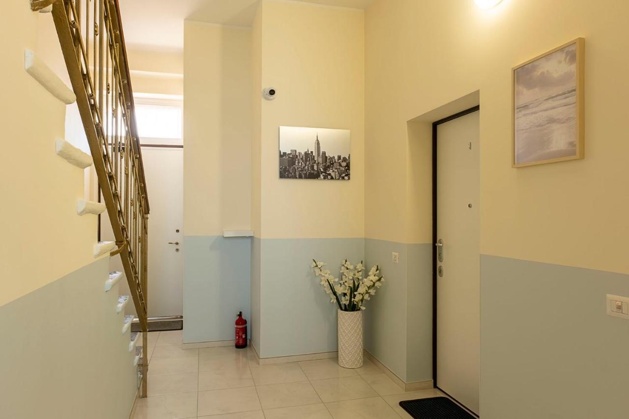 Leader Apartment 4 - Monzino - Hockey Msg Arena - Linate - Milano Exterior foto